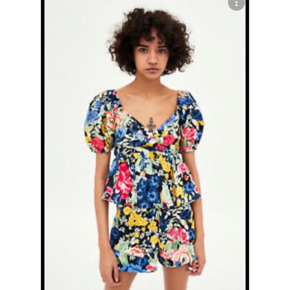 NWOT Zara Women TRF Collection Floral Print Puff Sleeves Cropped Top Size XS